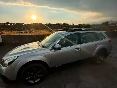 Usata Subaru Outback Trend 150 CV (110 kW) 2014 Grigio Station wagon