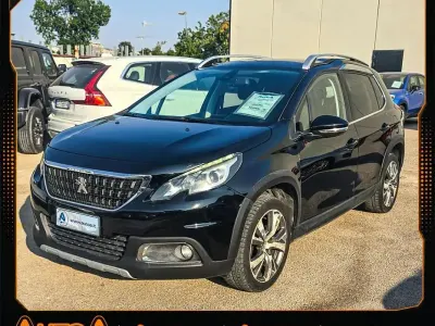 Usata Peugeot 2008 Allure 99 CV (72 kW) 2017 Nero SUV