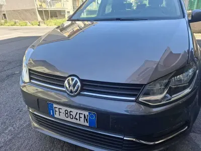 Usata VW Polo 90 CV (66 kW) 2016 Grigio Berlina
