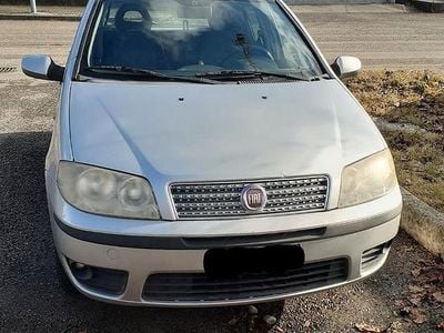 Usata Fiat Punto 77 CV (56 kW) 2010 Utilitaria