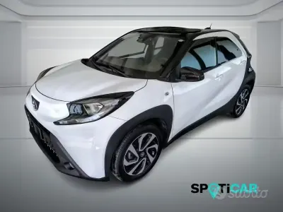 Usata Toyota Aygo X Trend 72 CV (52 kW) 2025 Grigio SUV