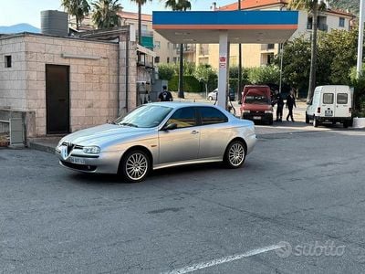 Usata Alfa Romeo 156 Distinctive 190 CV (139 kW) 1998 Grigio Berlina
