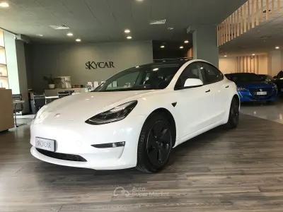 Usata Tesla Model 3 350 kW (476 CV) 2021 Bianco Berlina