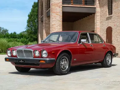Usata Jaguar XJ6 205 CV (150 kW) 1981 Rosso Berlina