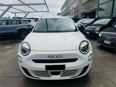 Nuova Fiat 600 Icon 101 CV (74 kW) 2025 Bianco SUV