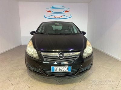 Usata Opel Corsa Edition 84 CV (61 kW) 2010 Nero Berlina