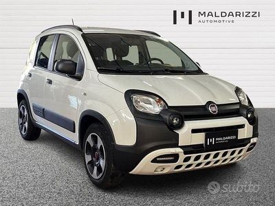 Usata Fiat Panda Cross Cross 69 CV (50 kW) 2020 Bianco Utilitaria