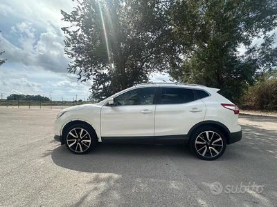 Usata Nissan Qashqai 360º 131 CV (96 kW) 2014 Bianco SUV