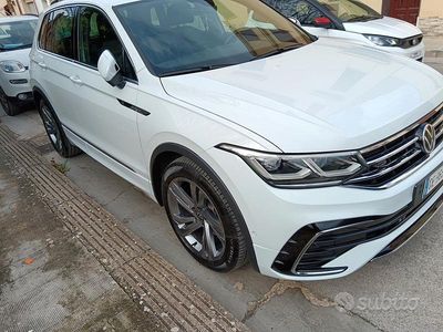 Usata VW Tiguan R-line 150 CV (110 kW) 2021 Bianco SUV