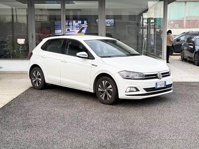 Usata VW Polo 65 CV (47 kW) 2019 Bianco Utilitaria