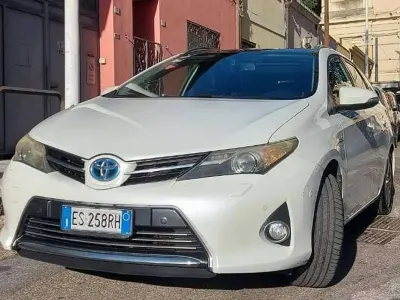 Usata Toyota Auris Hybrid