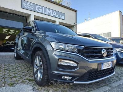 Usata VW T-Roc Style 116 CV (85 kW) 2018 Grigio SUV