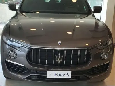Usata Maserati Levante GT 330 CV (242 kW) 2022 Grigio maratea micalizzato SUV