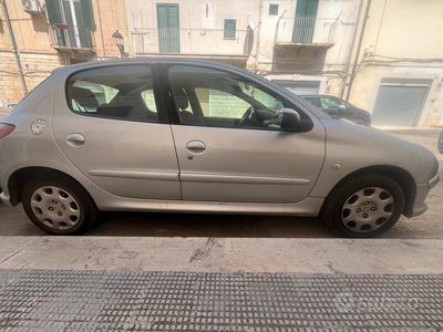Usata Peugeot 206 88 CV (64 kW) 2009 Grigio Utilitaria
