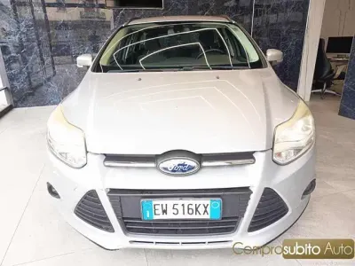 Usata Ford Focus Business Edition 116 CV (85 kW) 2014 Grigio Station wagon