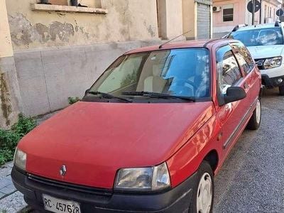 Usata Renault Clio 54 CV (39 kW) 1992 Rosso Berlina