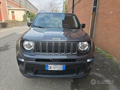 Usata Jeep Renegade Longitude 120 CV (88 kW) 2022 Grigio SUV