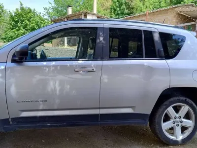 Usata Jeep Compass Sport 163 CV (119 kW) 2013 Grigio SUV