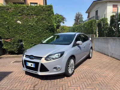 Usata Ford Focus Titanium S 150 CV (110 kW) 2011 Grigio Berlina