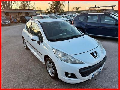Usata Peugeot 207 73 CV (53 kW) 2010 Bianco Berlina