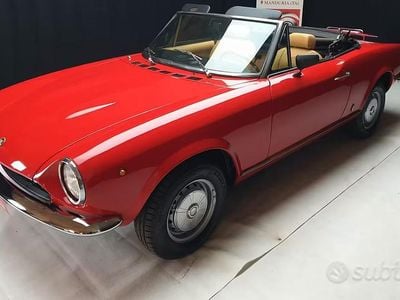 Usata Fiat 124 Spider S 90 CV (66 kW) 1970 Rosso Cabrio