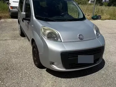 Usata Fiat Qubo Trekking 75 CV (55 kW) 2008 Grigio Monovolume