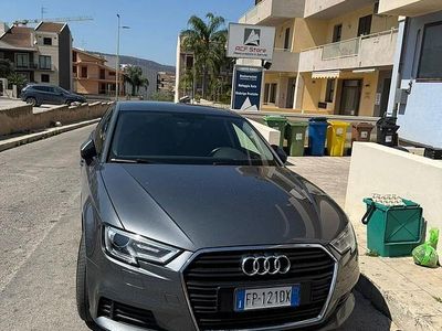 Usata Audi A3 Business 116 CV (85 kW) 2018 Grigio Berlina