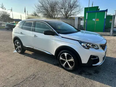 Usata Peugeot 3008 Allure 120 CV (88 kW) 2017 Bianco SUV
