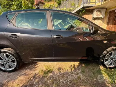 Usata Seat Ibiza 80 CV (58 kW) 2009 Nero Berlina