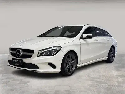 Usata Mercedes CLA220 170 CV (125 kW) 2019 Bianco Coupé