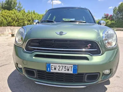Usata Mini Cooper SD Countryman 143 CV (105 kW) 2014 Verde SUV
