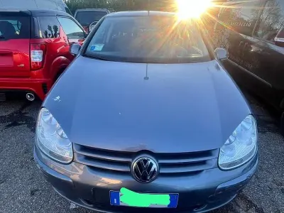 Begagnad VW Golf V 150 HK (110 kW) 2006 Grå Halvkombi