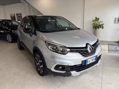 Usata Renault Captur 150 CV (110 kW) 2019 Grigio SUV