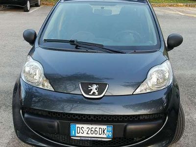 Usata Peugeot 107 Urban Move 68 CV (50 kW) 2008 Nero Utilitaria