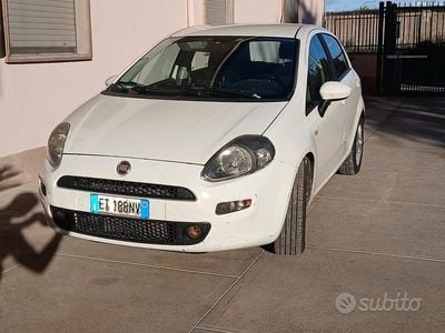 Usata Fiat Punto 75 CV (55 kW) 2014 Bianco Berlina