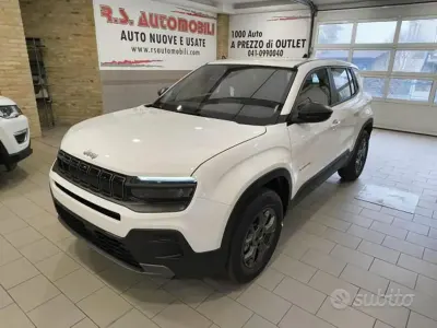 Nuova Jeep Avenger Longitude 101 CV (74 kW) 2026 Bianco SUV