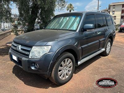 Usata Mitsubishi Pajero Instyle 170 CV (125 kW) 2009 Blu SUV