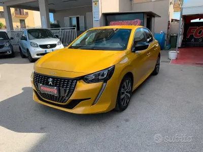 Usata Peugeot 208 Active 75 CV (55 kW) 2023 Giallo Utilitaria