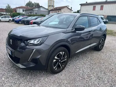 Usata Peugeot 2008 S 131 CV (96 kW) 2023 Other SUV