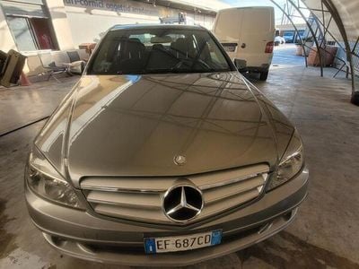 Mercedes C200