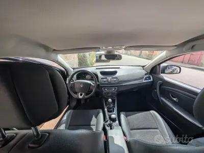 Usata Renault Mégane III 110 CV (80 kW) 2012 Nero Berlina
