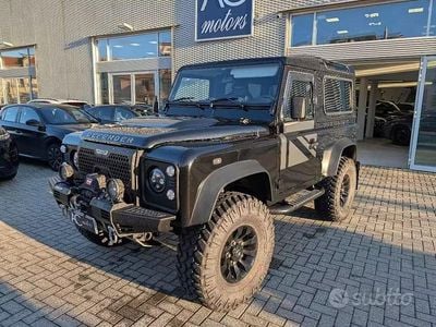 Usado Land Rover Defender 122 HP (89 kW) 2011 Preto Citadino