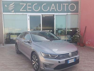 Usata VW Passat GTE 218 CV (160 kW) 2018 Grigio Berlina