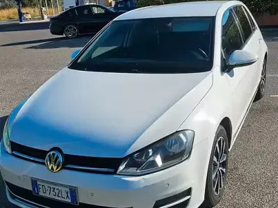 Usata VW Golf VII 85 CV (62 kW) 2016 Bianco Berlina