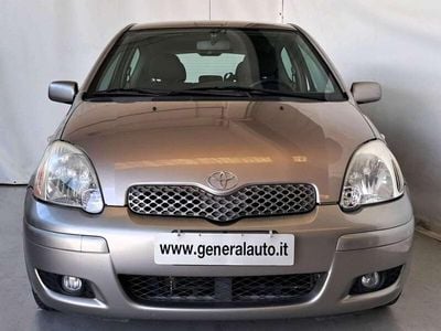 Usata Toyota Yaris Sol 65 CV (47 kW) 2004 Grigio Utilitaria