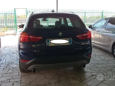Usata BMW X1 190 CV (139 kW) 2019 Blu SUV