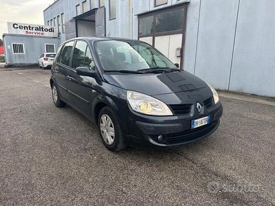 Usata Renault Mégane Cabriolet Exception 106 CV (77 kW) 2007 Grigio Cabrio
