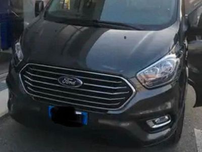 Usata Ford Tourneo Titanium 130 CV (95 kW) 2019 Grigio Monovolume