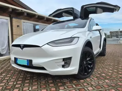 Usata Tesla Model X Long Range AWD 186 kW (253 CV) 2020 Bianco SUV