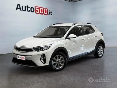 Usata Kia Stonic Urban 84 CV (61 kW) 2022 Bianco SUV